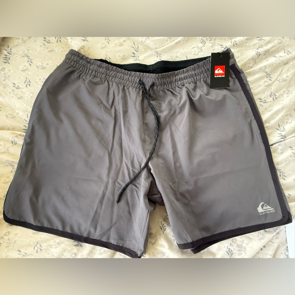 Quiksilver Gray Athletic Shorts Lightweight Moisture-Wicking